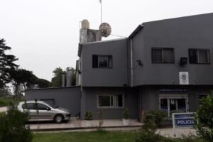 Cuidado con el que te “ayuda”: el ladrón que salió del meme