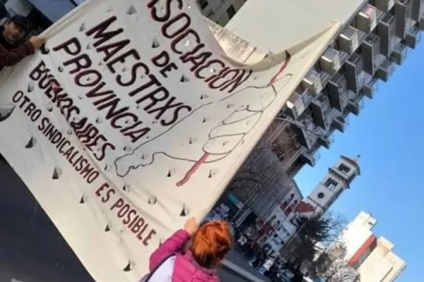 Los docentes van de paro, ¿y Chetos de Viena qué onda?